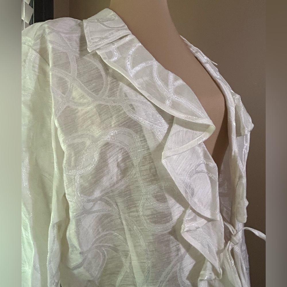 Oscar de la Renta White Textured Blouse - Picture 3 of 7